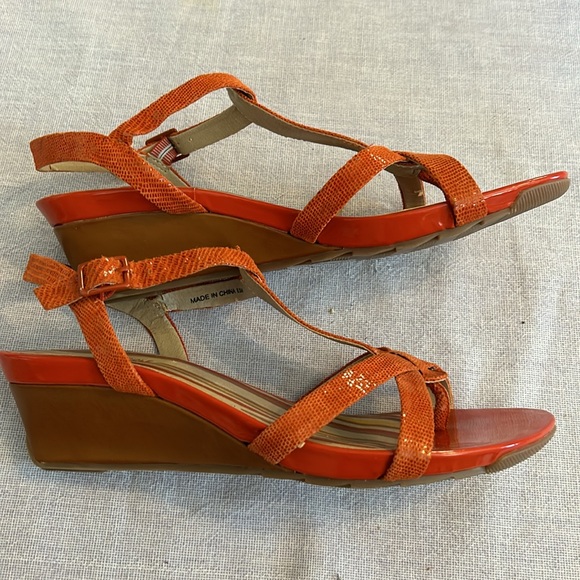 NWOT Kenneth Cole Reaction sandals - Picture 5 of 8